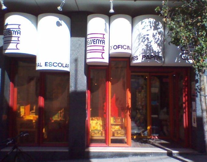 Llibreria Ressenya Sant Just Desvern