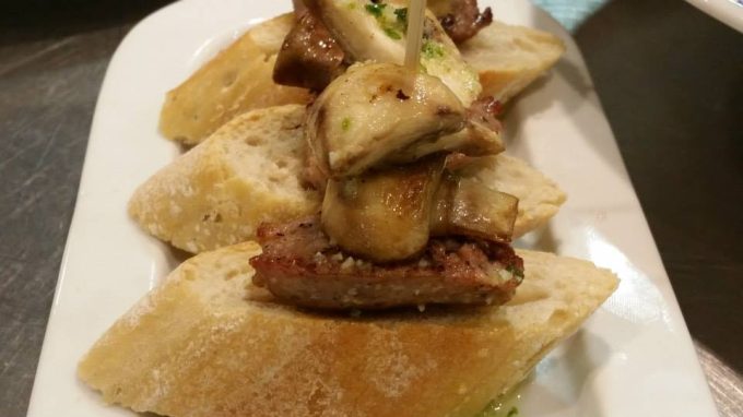 Bar restaurant Nou Coro Sant Feliu tapas, menú diario y pinchos butifarra con champiñones
