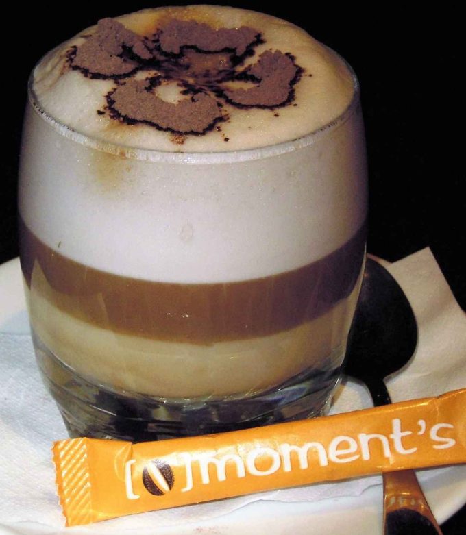 Moment’s Cafetería L’Hospitalet