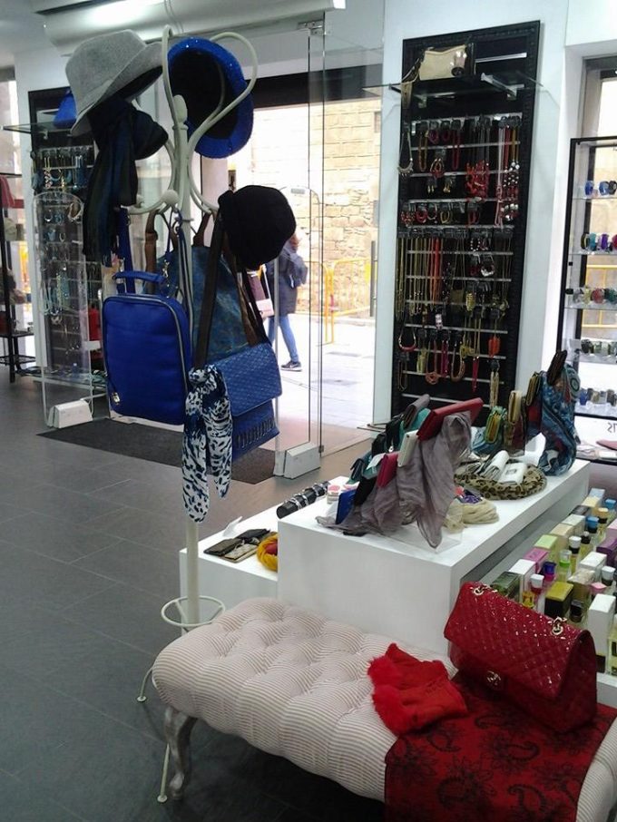 guia33-barcelona-bisuteria-y-complementos-le-petit-detail-barcelona-21443.jpg