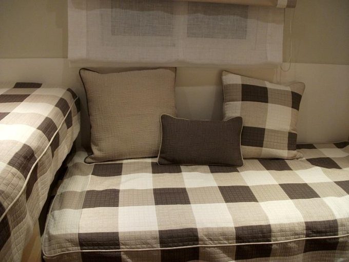 guia33-barcelona-cortinas-llibre-casa-styl-barcelona-17301.jpg