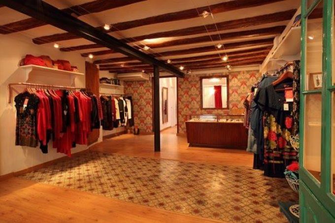 guia33-barcelona-moda-venta-lady-loquita-barcelona-21329.jpg