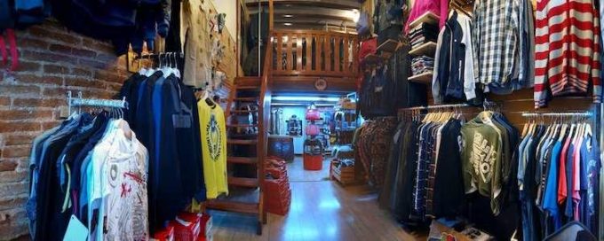 guia33-barcelona-tienda-de-ropa-el-caiman-alegre-streetwear-barcelona-21296.jpg
