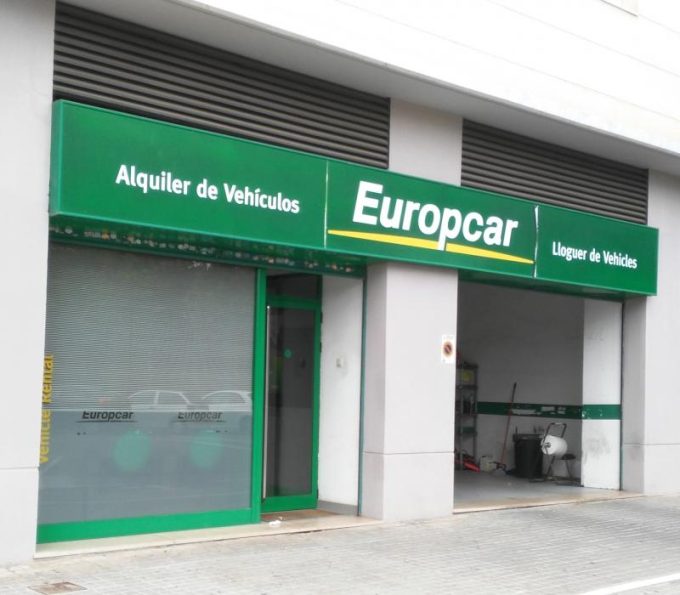 guia33-cornella-automocion-alquiler-europcar-alquiler-de-coches-cornella-16650.jpg