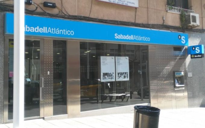 guia33-cornella-entidades-financieras-banco-sabadell-anselm-clave-cornella-13788.jpg