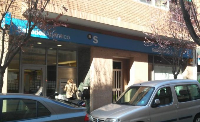 guia33-cornella-entidades-financieras-banco-sabadell-sant-jeroni-cornella-13791.jpg