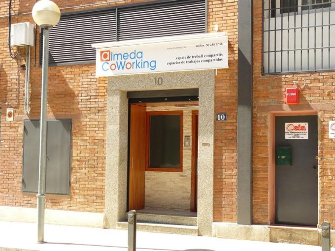 guia33-cornella-inmobiliaria-almeda-coworking-cornella-13817.jpg