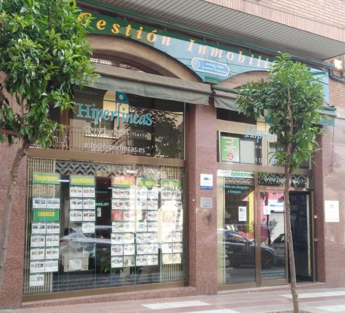 guia33-cornella-inmobiliaria-hiperfincas-cornella-15045.jpg