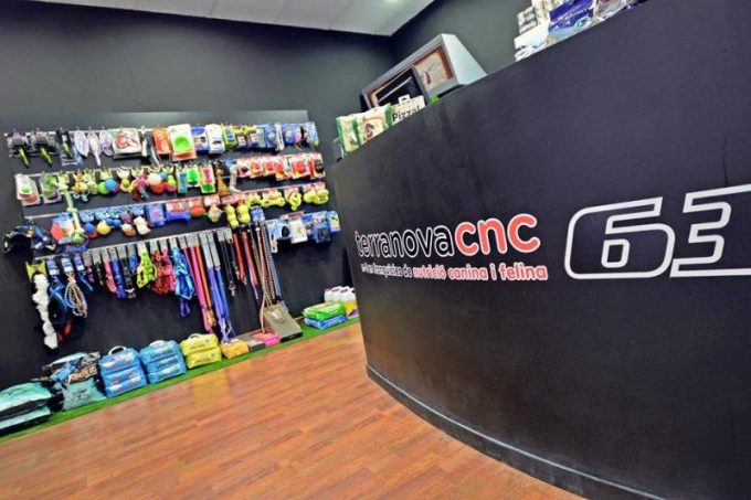 guia33-cornella-peluqueria-canina-terranova-cnc-63-cornella-18273.jpg