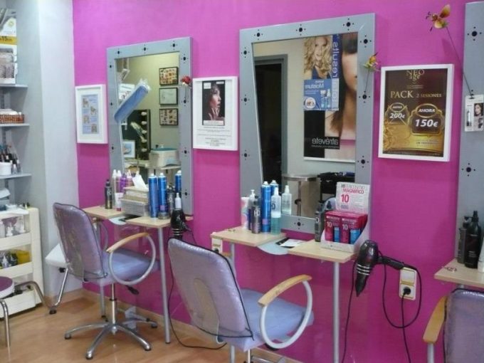 guia33-cornella-peluqueria-mujer-peluqueria-y-estetica-pel-estetic-cornella-15695.jpg