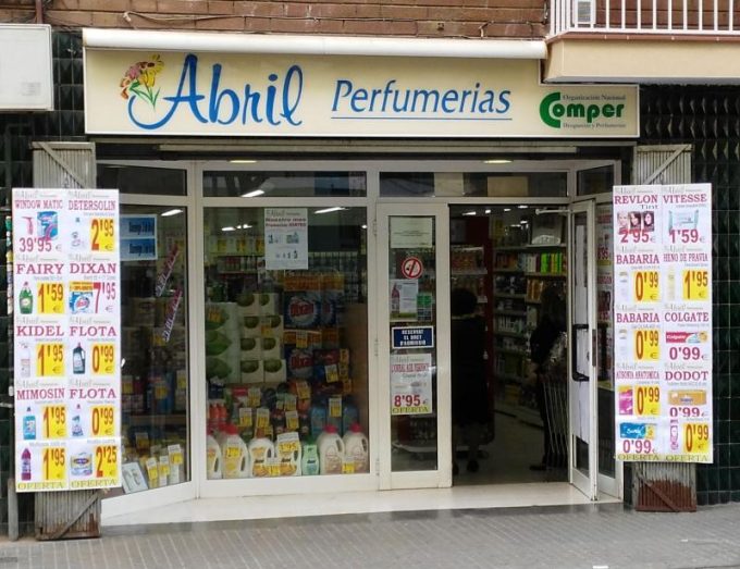 guia33-cornella-perfumeria-y-cosmetica-perfumeria-abril-cristofor-llargues-cornella-14587.jpg