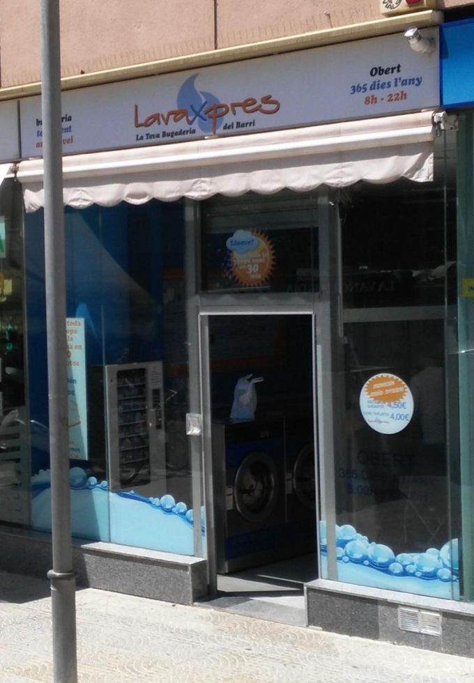guia33-cornella-tintorerias-lavanderia-lavaxpres-cornella-15435.jpg