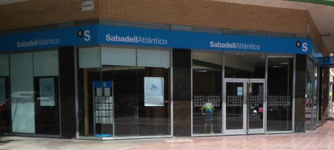 guia33-el-prat-de-llobregat-entidades-financieras-banco-sabadell-av-remolar-el-prat-16115.jpg