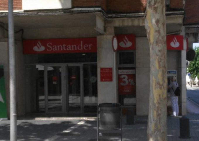 guia33-el-prat-de-llobregat-entidades-financieras-banco-santander-placa-vila-el-prat-16119.jpg