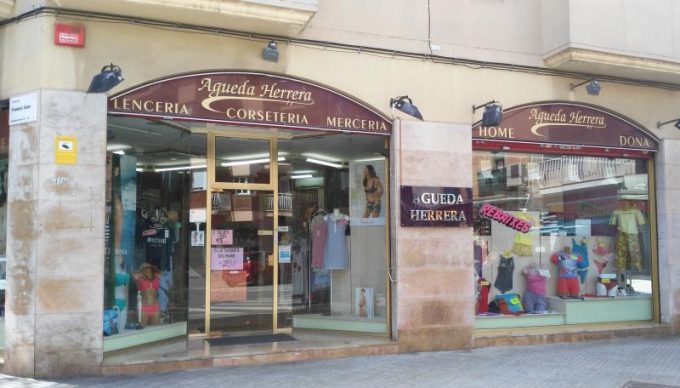 guia33-el-prat-de-llobregat-lenceria-moda-bano-pijameria-agueda-herrera-lenceria-el-prat-21997.jpg