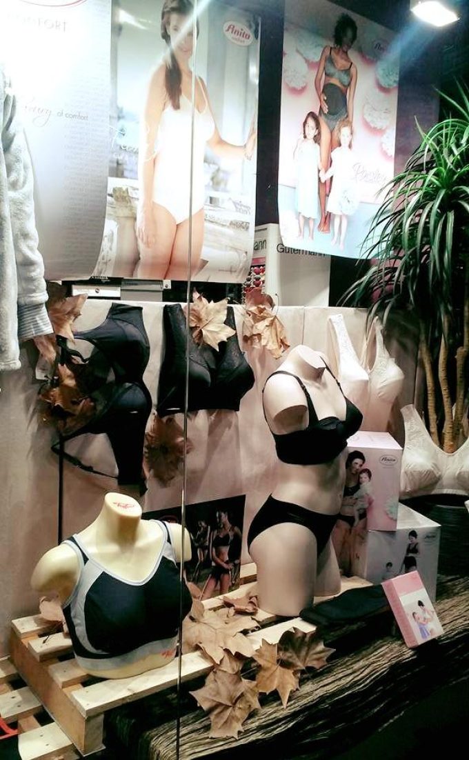 guia33-el-prat-de-llobregat-lenceria-moda-bano-pijameria-agueda-herrera-lenceria-el-prat-22003.jpg