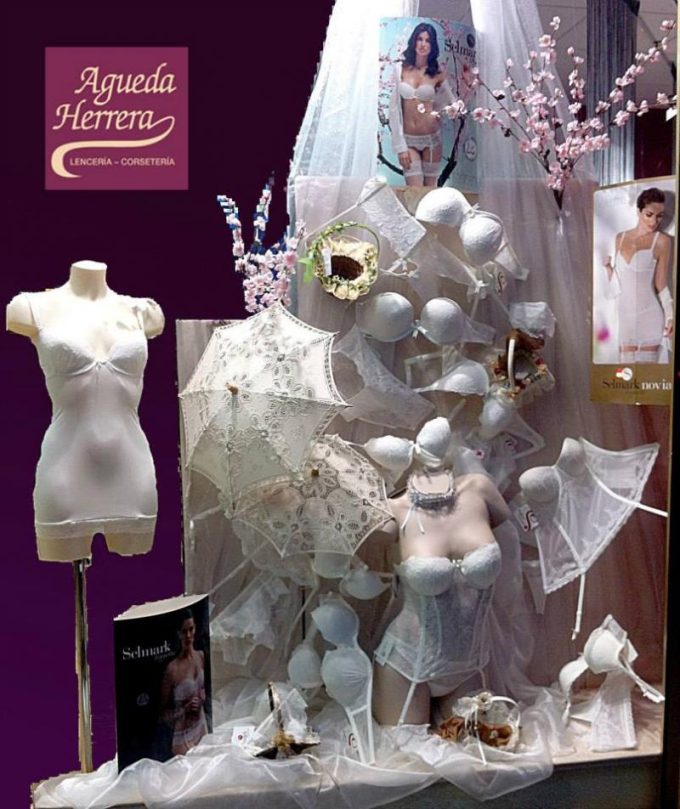 guia33-el-prat-de-llobregat-lenceria-moda-bano-pijameria-agueda-herrera-lenceria-el-prat-22004.jpg