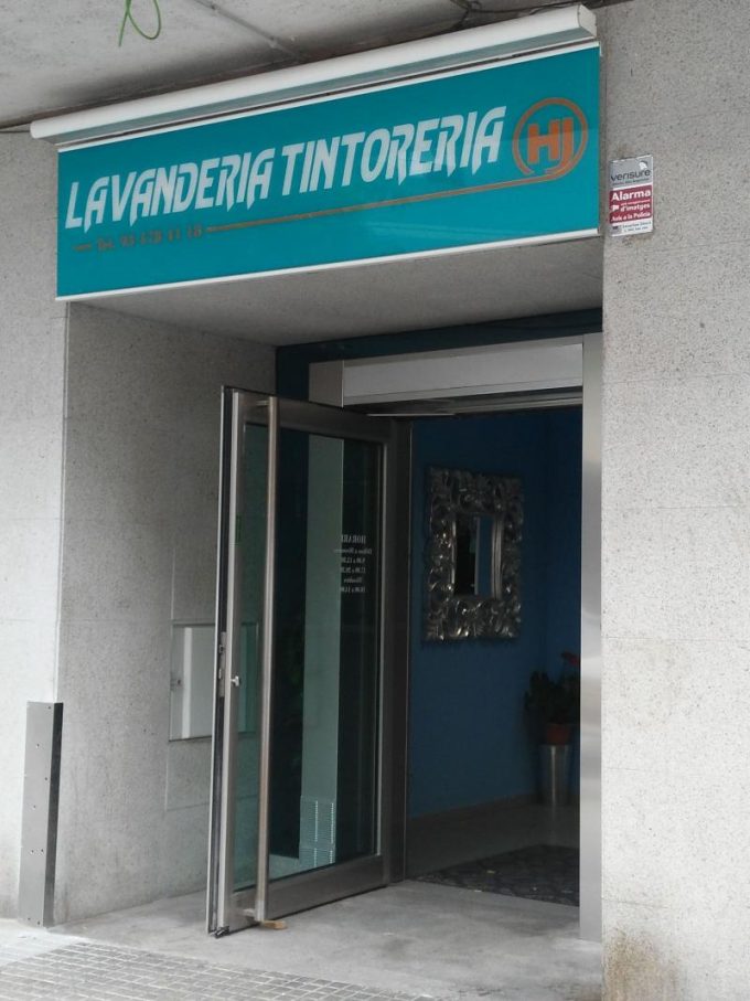 guia33-el-prat-de-llobregat-moda-arreglos-de-ropa-tintoreria-hj-c-marina-el-prat-16196.jpg