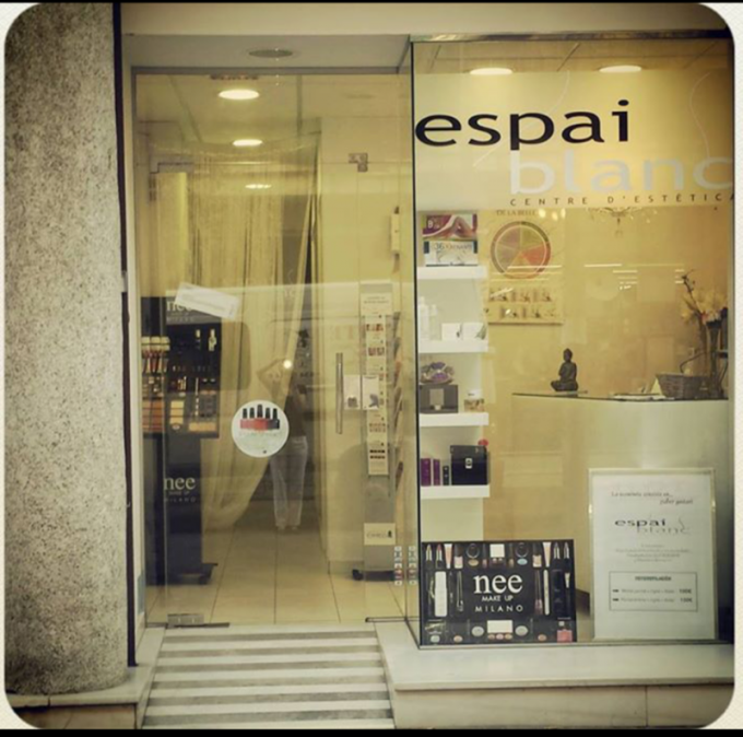 guia33-esplugues-de-llobregat-estetica-espai-blanc-centre-d-estetica-11103.png