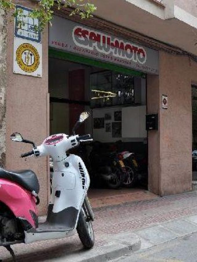 guia33-esplugues-de-llobregat-motocicletas-venta-esplumoto-9393.jpg