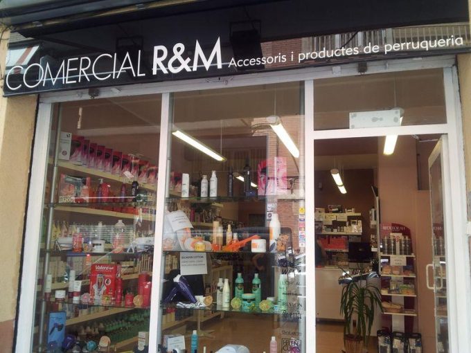 guia33-esplugues-de-llobregat-peluqueria-venta-productos-comercial-r-m-6151.jpg