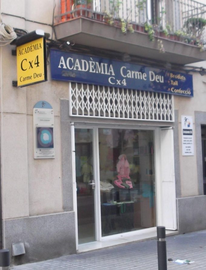 guia33-hospitalet-de-llobregat-arreglos-de-ropa-cx4-academia-d-estudis-de-la-moda-carmen-deu-9458.jpg