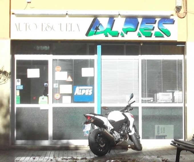 guia33-hospitalet-de-llobregat-autoescuela-autoescuela-alpes-estrella-9598.jpg