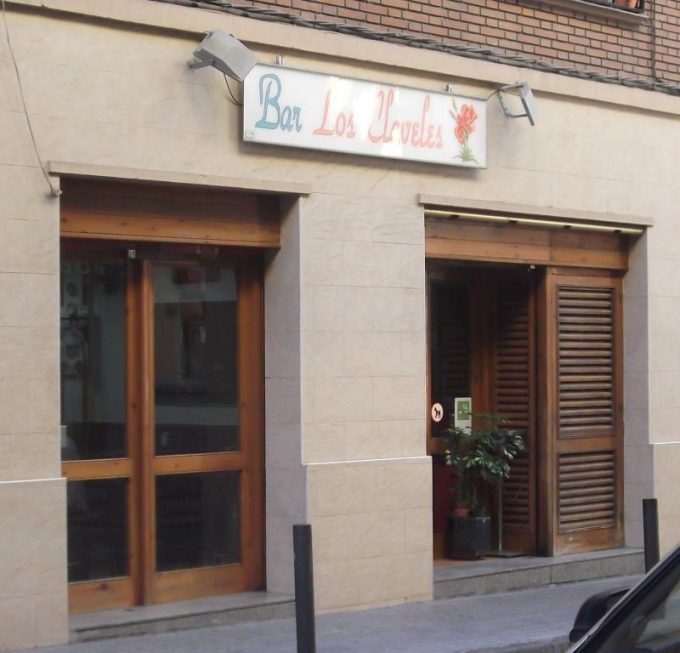 guia33-hospitalet-de-llobregat-bar-bar-los-claveles-l-hospitalet-9599.jpg