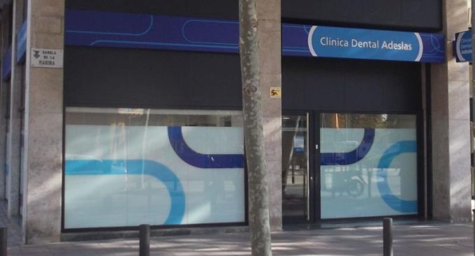 guia33-hospitalet-de-llobregat-clinica-dental-clinica-dental-adeslas-9786.jpg