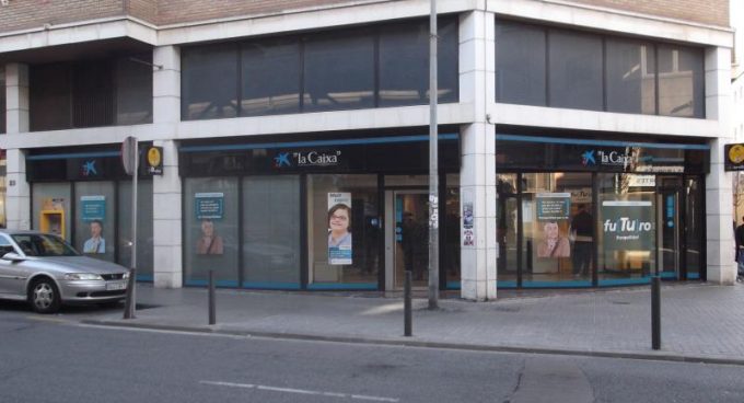 guia33-hospitalet-de-llobregat-entidades-financieras-la-caixa-c-vilumara-4473.jpg