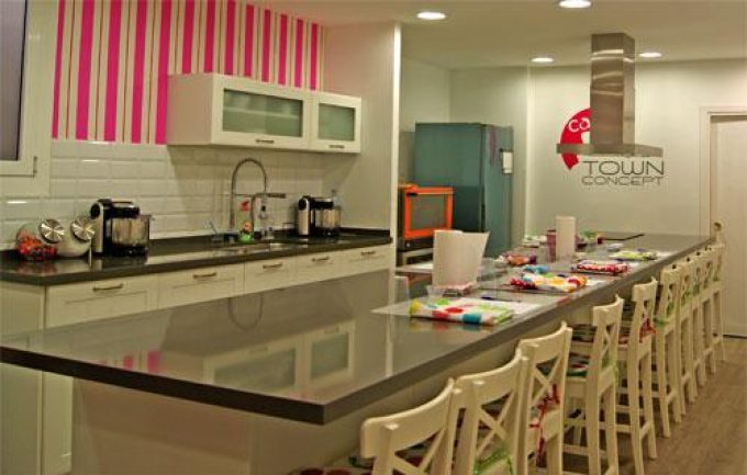 guia33-hospitalet-de-llobregat-pasteleria-bomboneria-cake-town-concept-9850.jpg