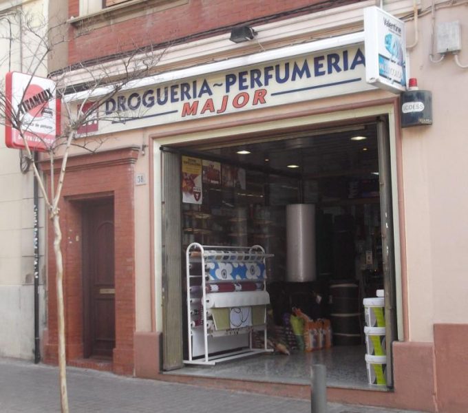 guia33-hospitalet-de-llobregat-perfumeria-y-cosmetica-drogueria-perfumeria-major-4205.jpg