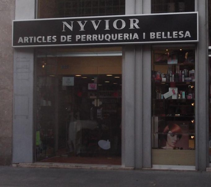 guia33-hospitalet-de-llobregat-perfumeria-y-cosmetica-nyvior-3991.jpg