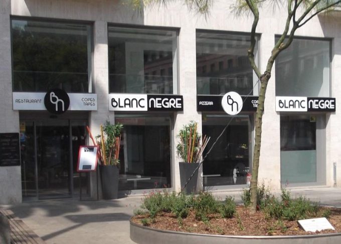 guia33-hospitalet-de-llobregat-pizzeria-restaurante-blanc-negre-9106.jpg