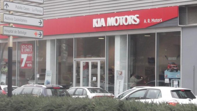 guia33-hospitalet-de-llobregat-venta-de-vehiculos-segunda-mano-a-r-motors-concesionario-kia-4138.jpg