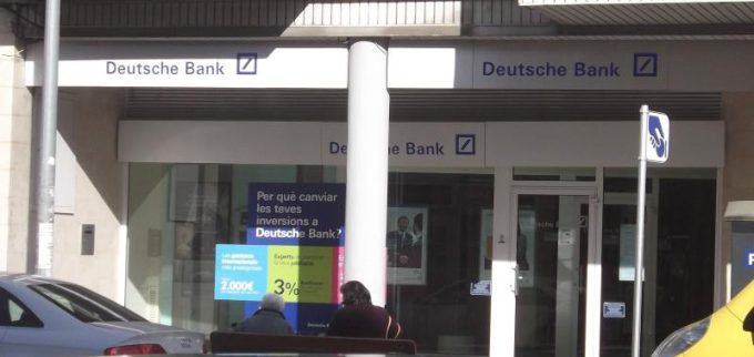 guia33-molins-de-rei-entidades-financieras-deutsche-bank-molins-de-rei-12986.jpg