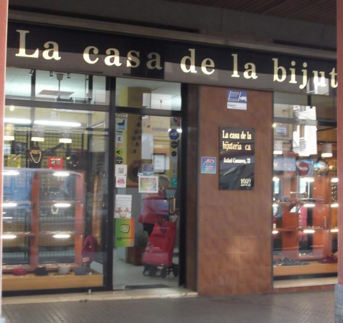guia33-molins-de-rei-joyeria-relojeria-la-casa-de-la-bijuteria-12206.jpg