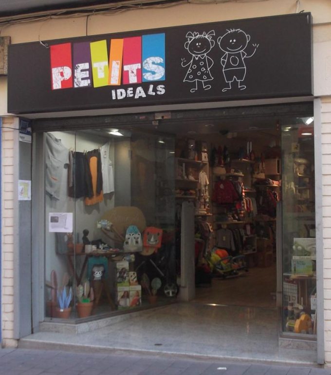 guia33-molins-de-rei-moda-bebe-infantil-y-juvenil-petits-ideals-molins-12282.jpg