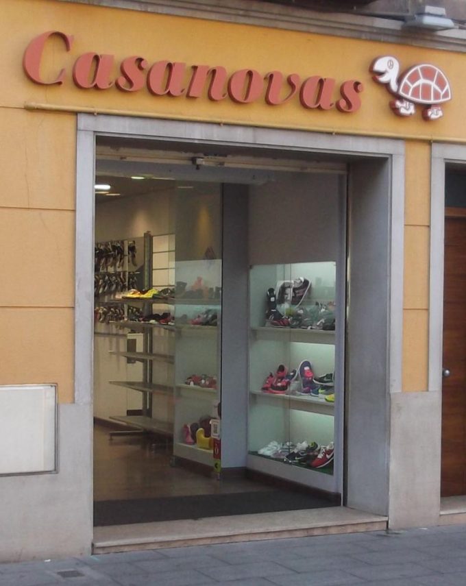 guia33-molins-de-rei-zapateria-infantil-calzados-casanovas-molins-de-rei-11325.jpg