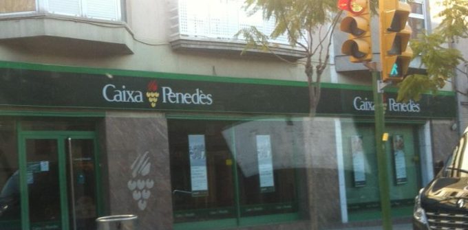 guia33-palleja-entidades-financieras-caixa-penedes-5010.jpg
