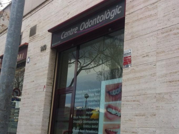 guia33-sant-feliu-de-llobregat-clinica-dental-centre-odontologic-de-les-roses-7146.jpg