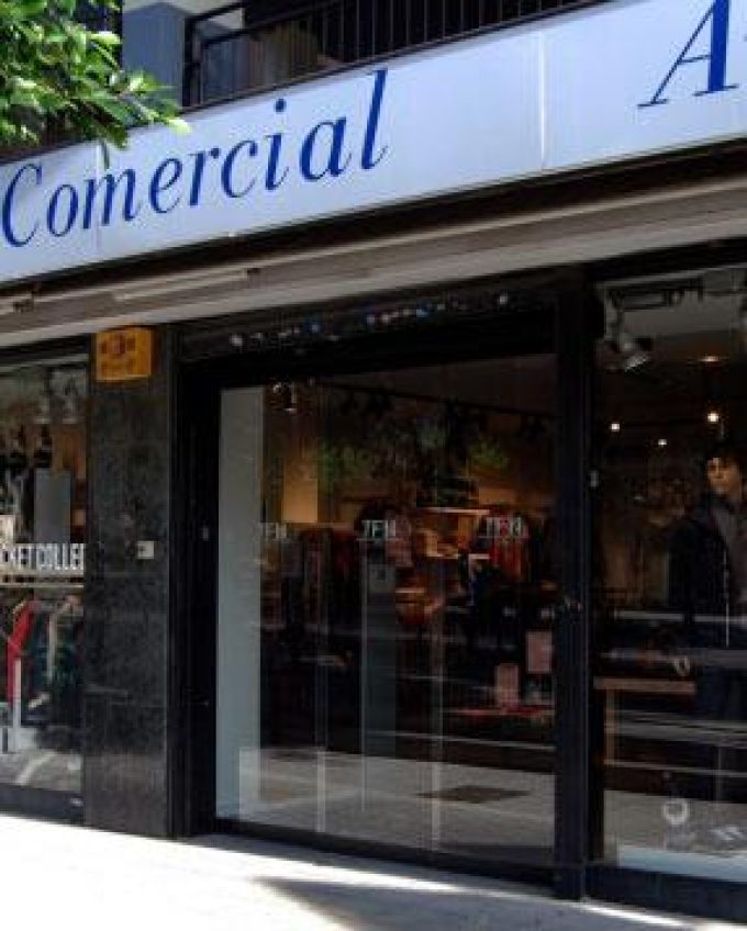 guia33-sant-feliu-de-llobregat-moda-venta-tfn-grup-comercial-avinguda-3781.jpg