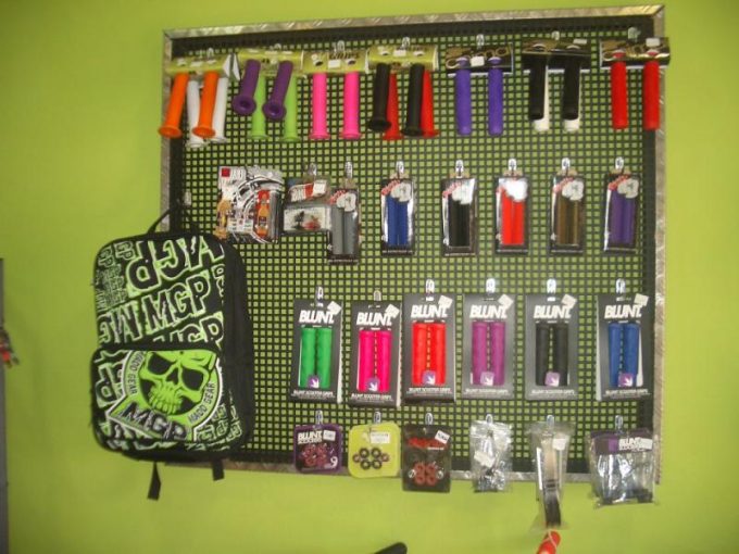guia33-sant-feliu-de-llobregat-skateshop-asfaltxtrem-8158.jpg