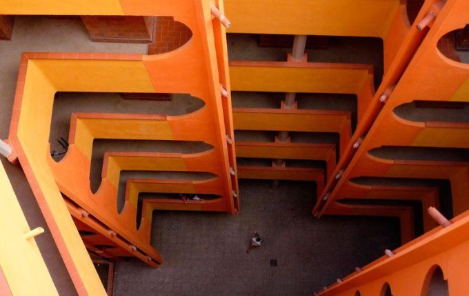 guia33-sant-just-desvern-arquitectura-ricardo-bofill-taller-de-arquitectura-7432.jpg