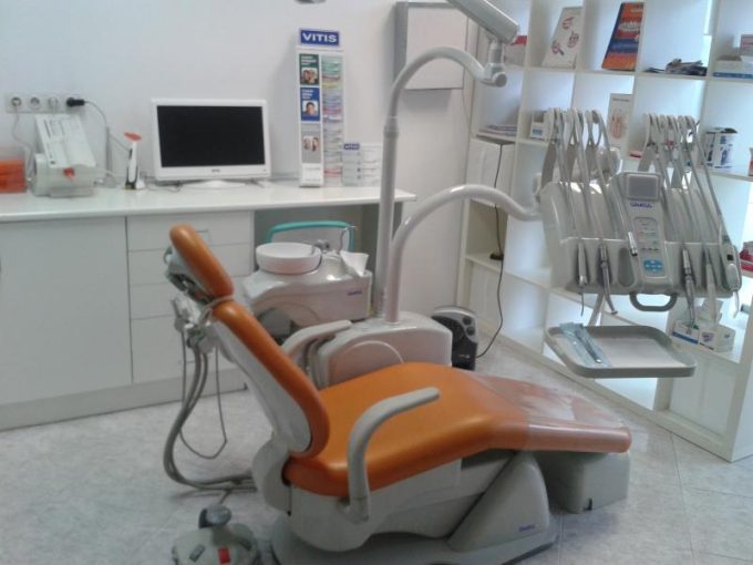 guia33-sant-vicenc-dels-horts-clinica-dental-clinica-dental-f-p-vidal-6576.jpg