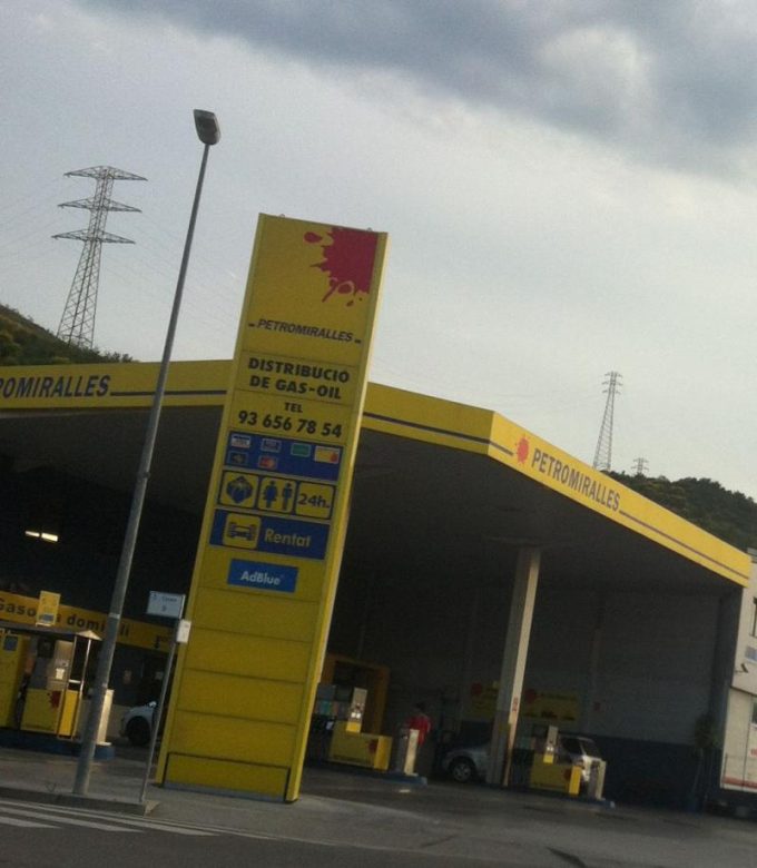 guia33-sant-vicenc-dels-horts-gasolinera-gasolinera-petromiralles-7602.jpg
