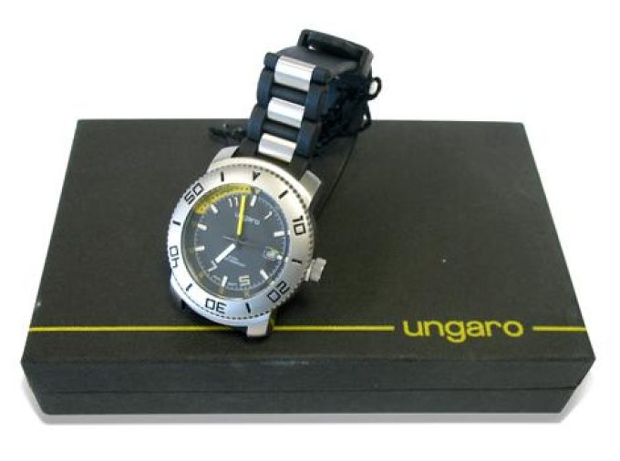 reloj-ungaro.jpg
